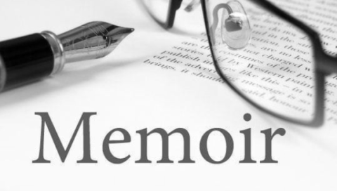 Memoir pen and glasses